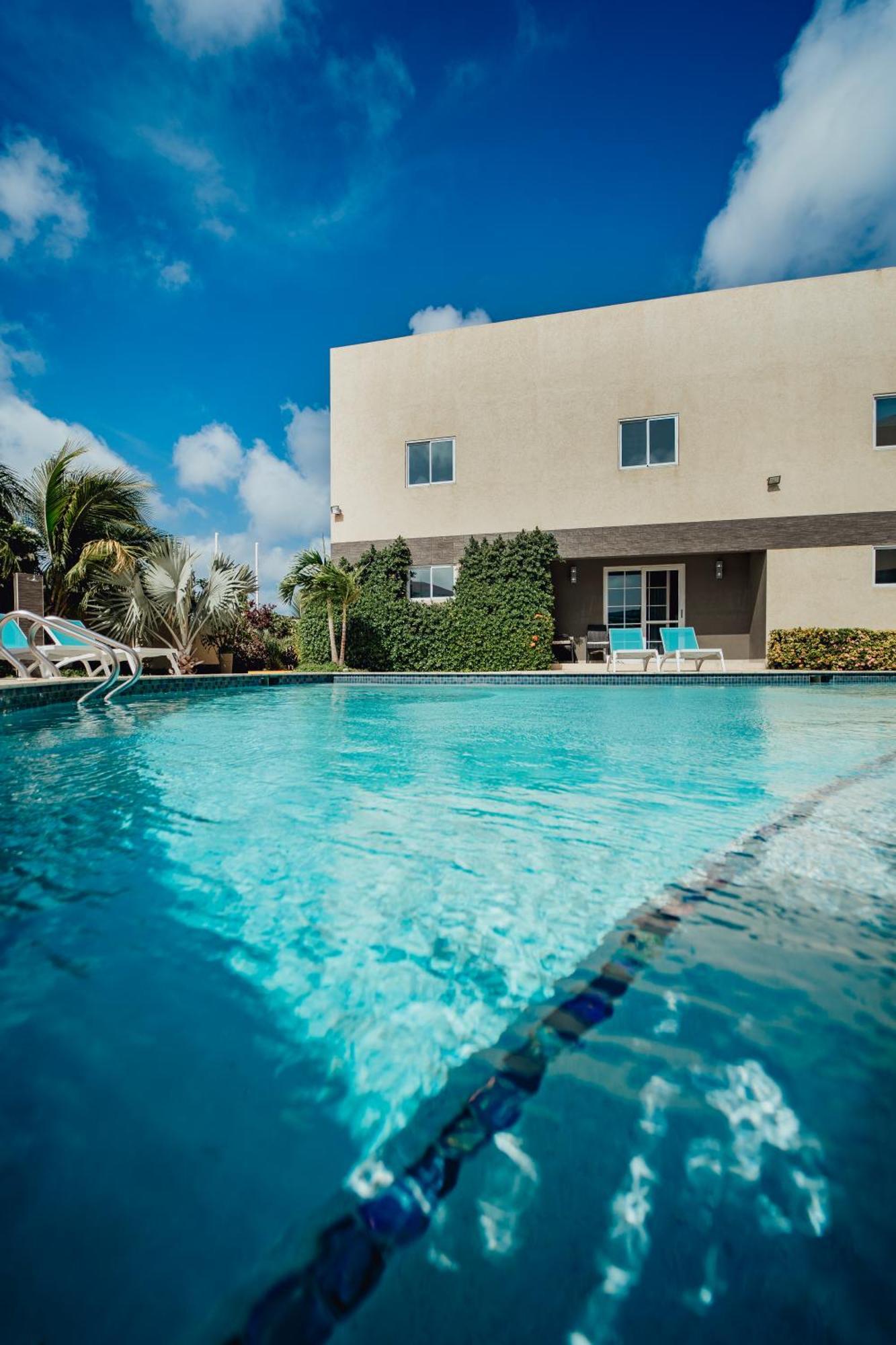 Hotel Rh Boutique Aruba Oranjestad Luaran gambar